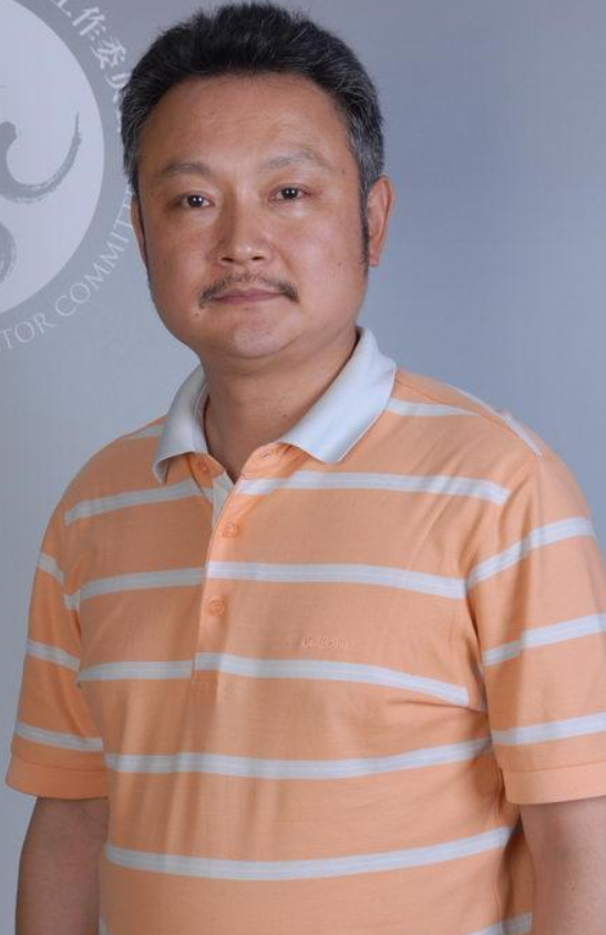 欧阳奋强