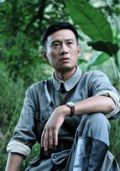 家变[2004年杜雨露宋春丽主演的电视剧]