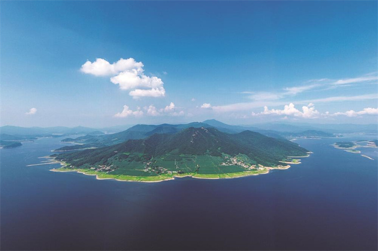 松花湖.jpeg