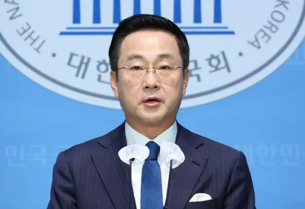 朴省俊