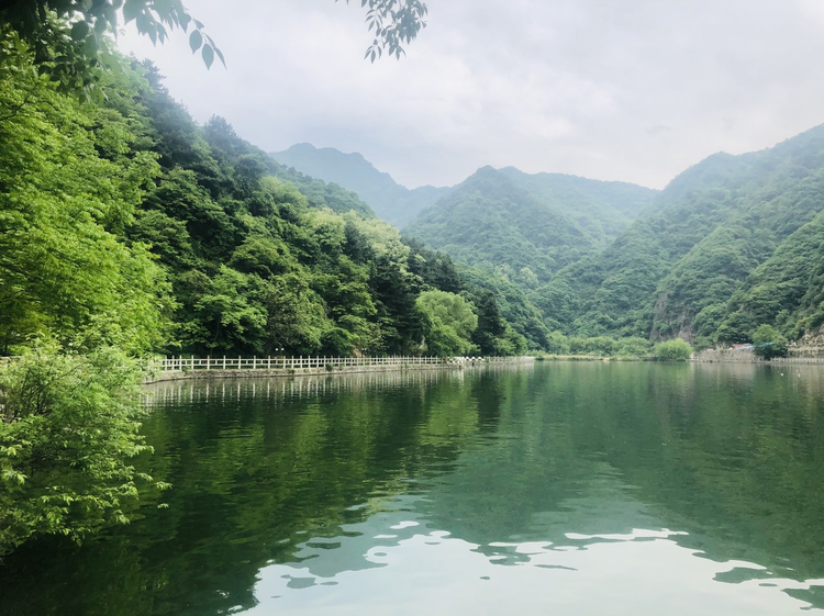 翠华山天池，大自然的美用能让人流连忘返！