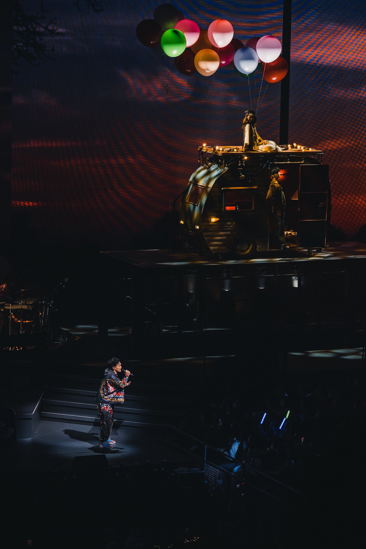 陈奕迅举办Fear and dreams演唱会 清唱德文版《平安夜》