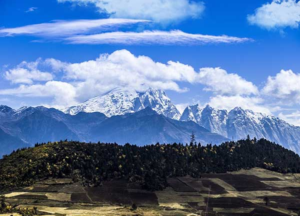 哈巴雪山
