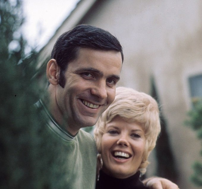 jerry-lucas-with-his-ex-wife-treva-1676784654.jpeg