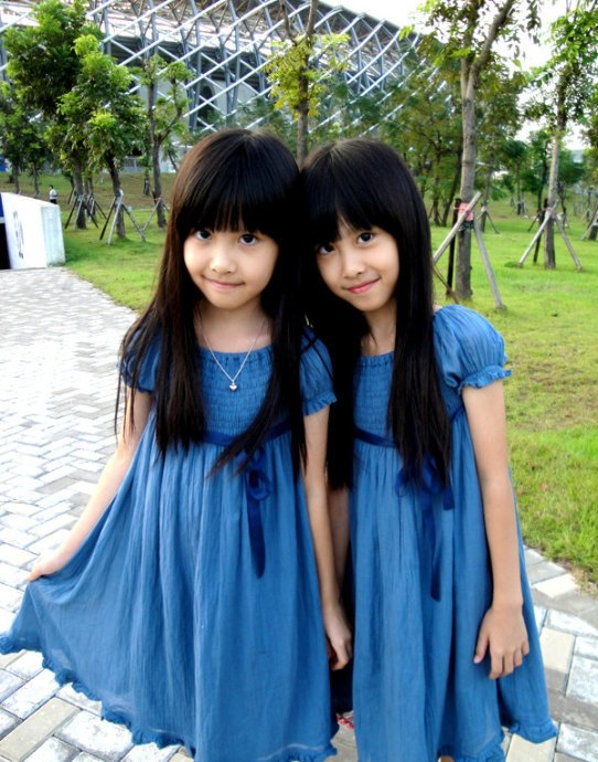 台湾九岁孪生姐妹