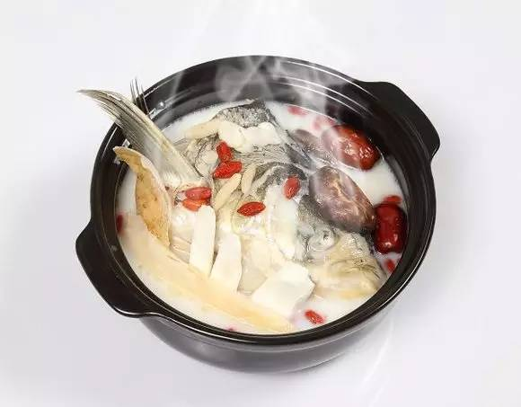 天麻鱼头汤