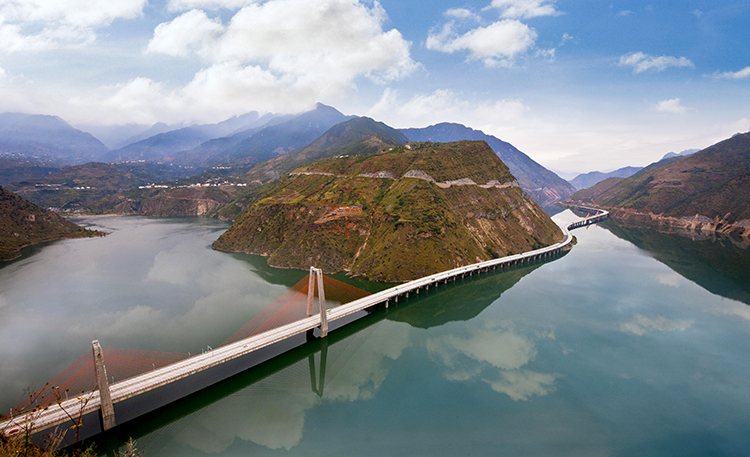 雅安—西昌高速公路