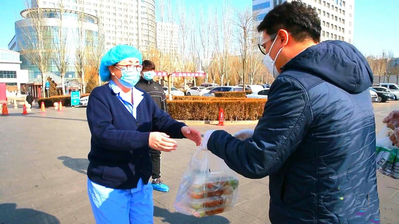 张磊