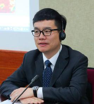 尹磊