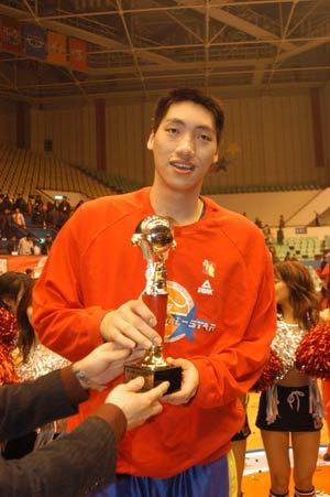 唐正东获全明星MVP.jpg
