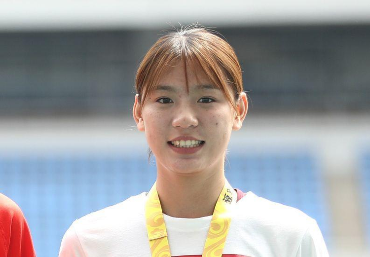 陆佳雯中国女子田径运动员