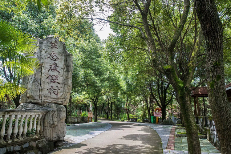 蕲春县