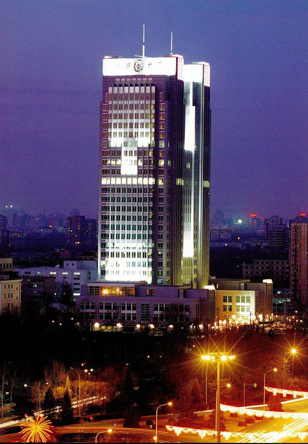李新民