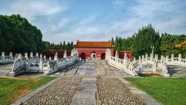 明显陵