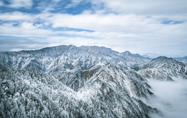 西岭雪山.jpeg