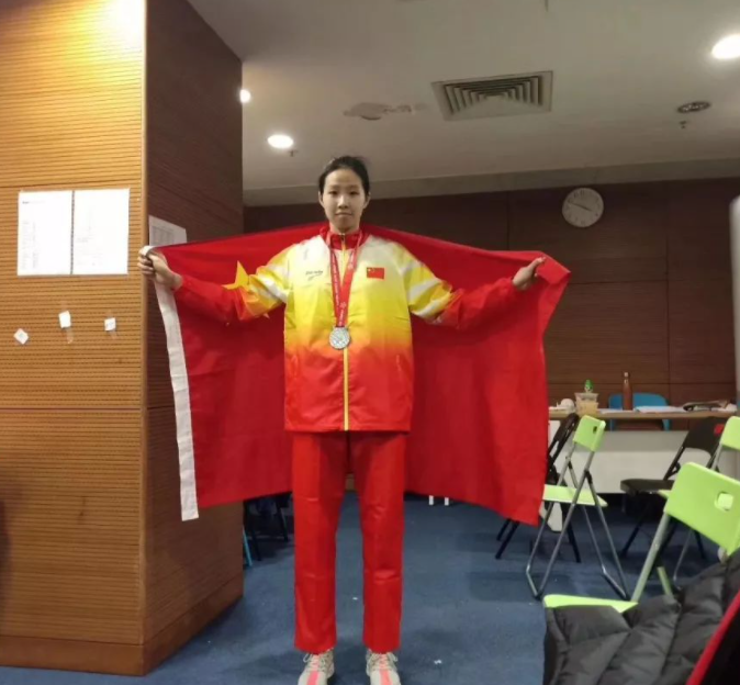 华诗慧