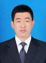 大学生村官 赵伟
