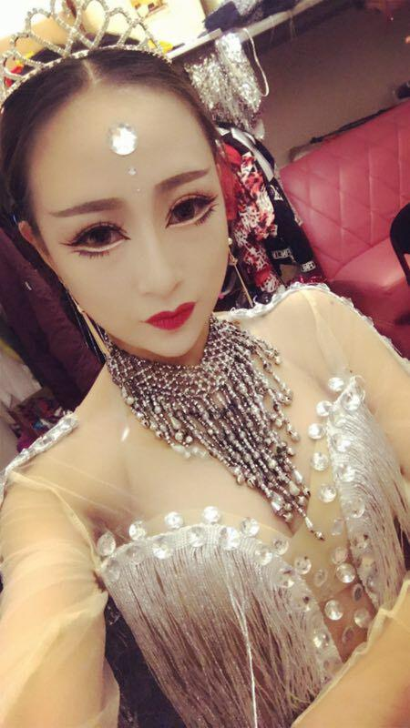 杨铭