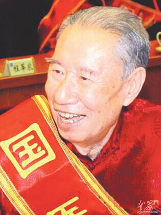 李振华