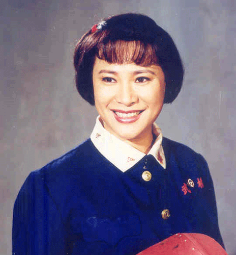 李青青