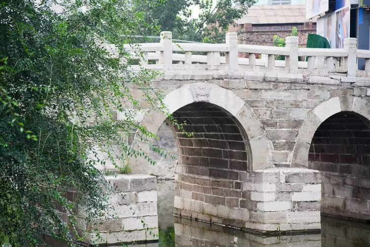 滦州市
