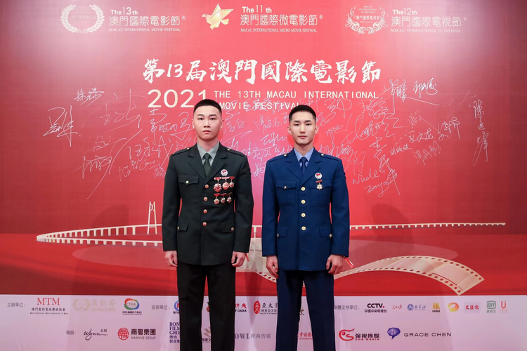 胡小毅