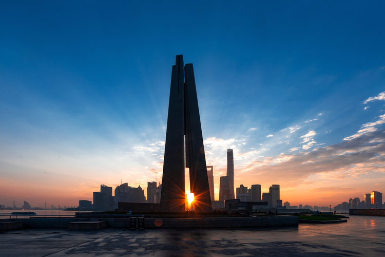 上海外滩人民英雄纪念塔