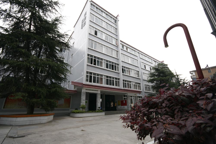 湖南工艺美术职业学院