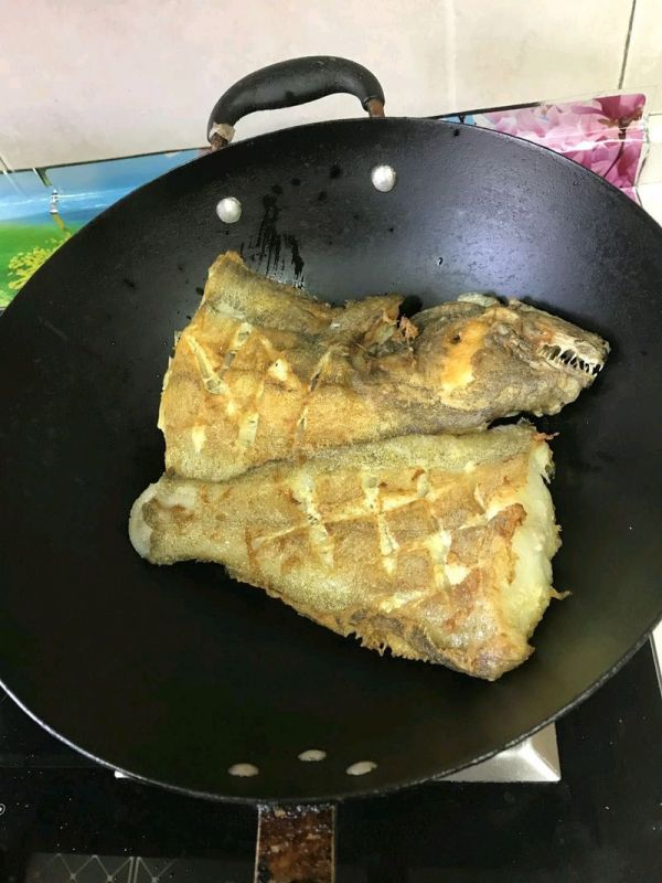 红烧比目鱼
