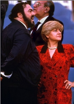 鲁契亚诺·帕瓦罗蒂