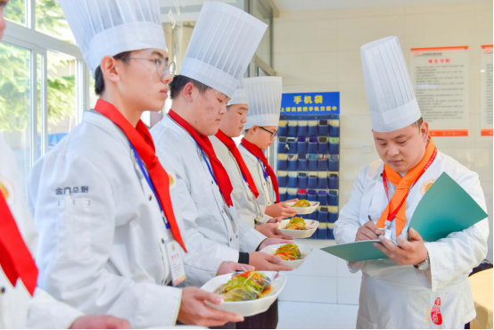 山东新东方：2020年我想学厨师，长期和短期有什么区别？