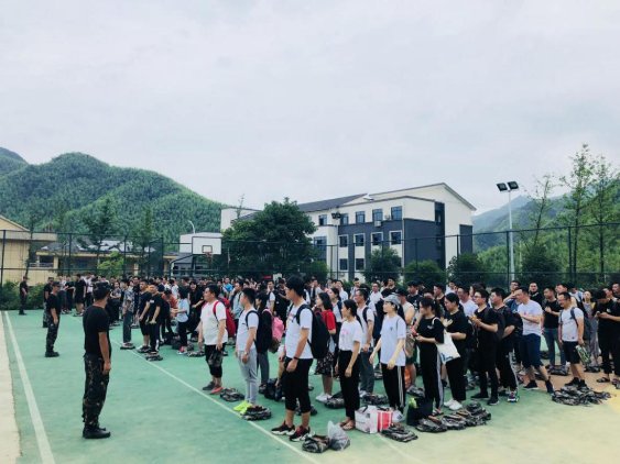 氢点年中拓训丨突破自我、凝聚力量，成就战狼团队