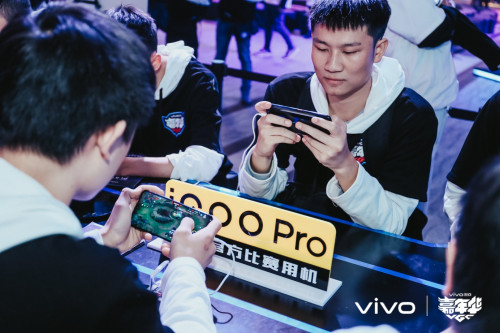 vivo游戏嘉年华广州站圆满收官 沉浸式游戏体验好评如潮