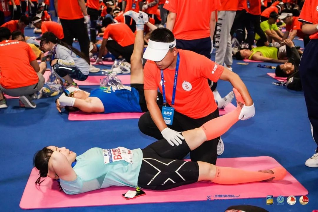 黄河，奔腾不息；兰马，奔跑不停。