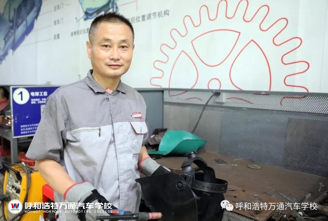 呼和浩特万通：打破桎梏，硬核宝藏男孩C位出道！