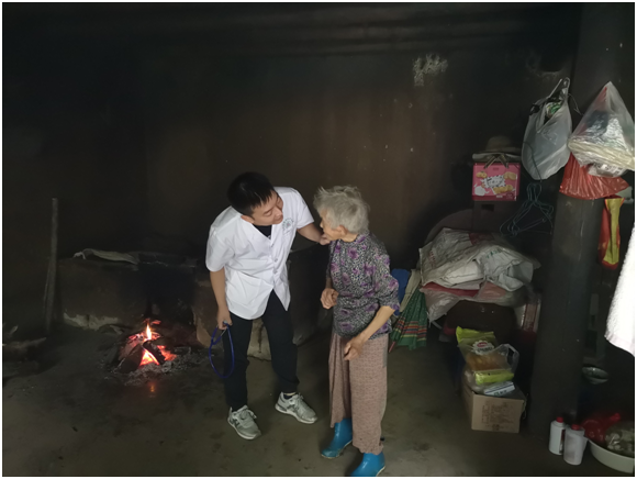 青春瞭望重诺守诚——90后全科“暖医”弃城返乡