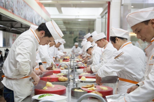 你想创业却迟迟下不了决心？杭州新东方帮你开创餐饮创业之路
