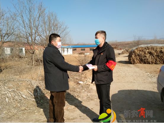 右一董汉磊.jpg