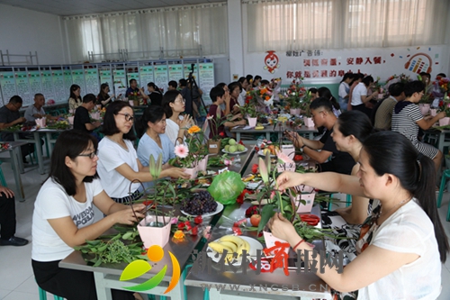 阜安小学举行“弘扬新时代尊师风尚”庆祝教师节活动