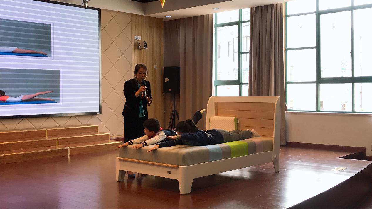 探索以脊柱健康促进视力健康 ——全国青少年脊柱与视力健康主题营侧记