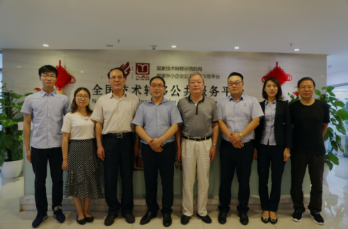 中国科技成果管理研究会理事长郭向远一行到八月瓜调研