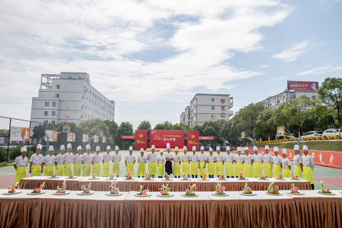 湖北新东方：元旦活动优惠丨厨师培训学校学费明细