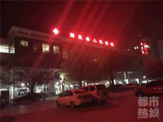 记者调查医院天价停尸费 遭人扒衣殴打关太平间侮辱
