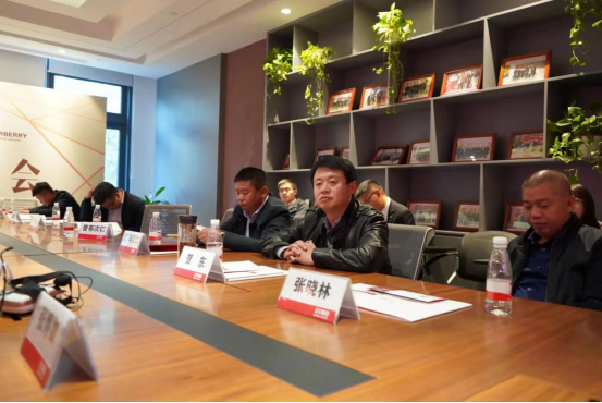 西藏拉萨市农村电子商务示范项目交流团走进杭州贝贝集团