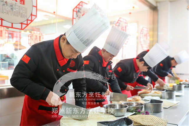 郑州新东方：2020年想高薪就业？学厨师就对了！