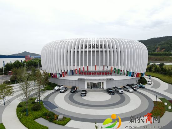 中日韩消费专区电商体验中心.jpg