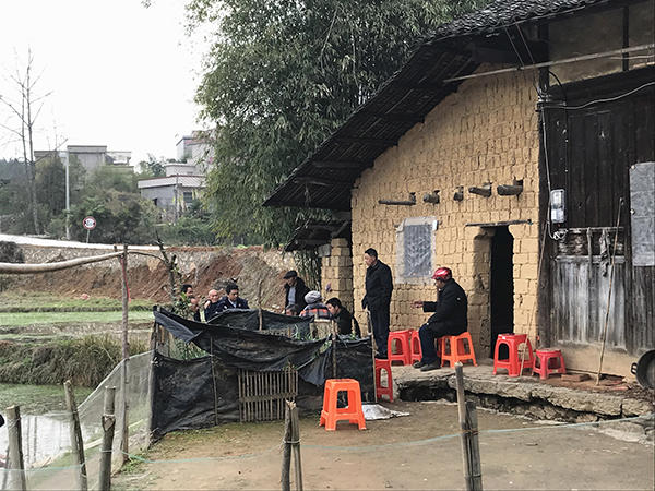 湖南洞口少女杀父案调查：女儿疑多次因成绩退步遭父亲家暴