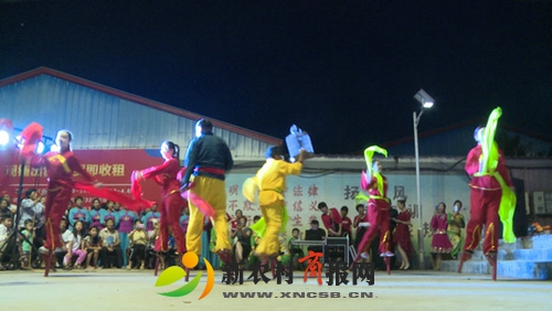 临沭县第一书记村举办“迎中秋、庆国庆”文艺晚会