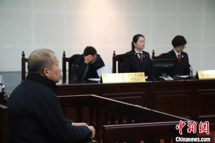 内蒙古借钱遭拒连杀3人案宣判 李海成一审被判死刑