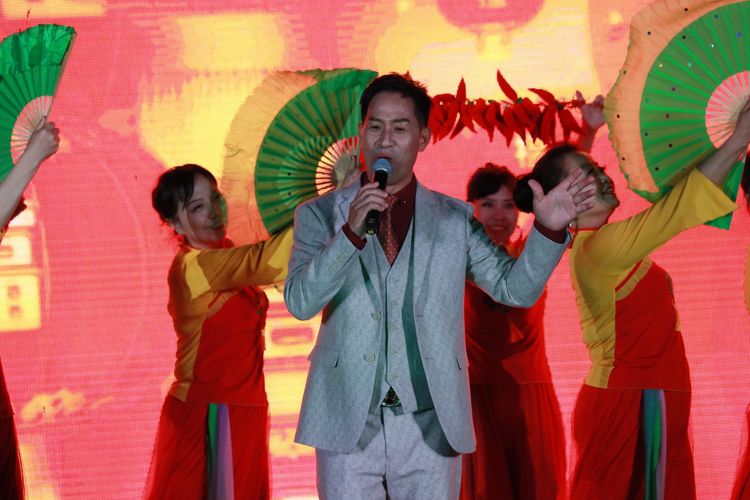 “2020年华夏五洲民族春晚”火辣相约于东川太阳谷